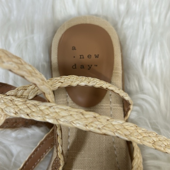 A New Day Luisa Ankle Strap Sandals size 6 1/2 beige flat sandals - Picture 2 of 5
